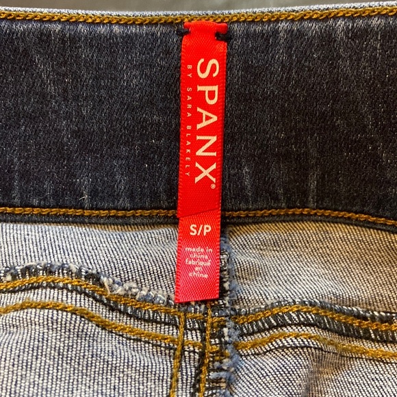 Spanx Pull On Denim Jeggings Distressed Frayed Hem Casual Jeans - Picture 5 of 15